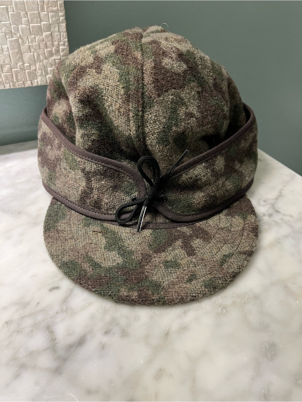 Men's Camo Wool Cap with Front Tie - Olive Green & Brown
